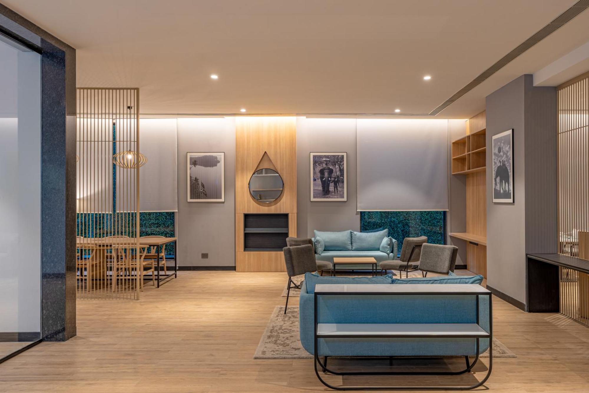 Park Inn & Suites By Radisson Thrissur East Fort Exterior photo